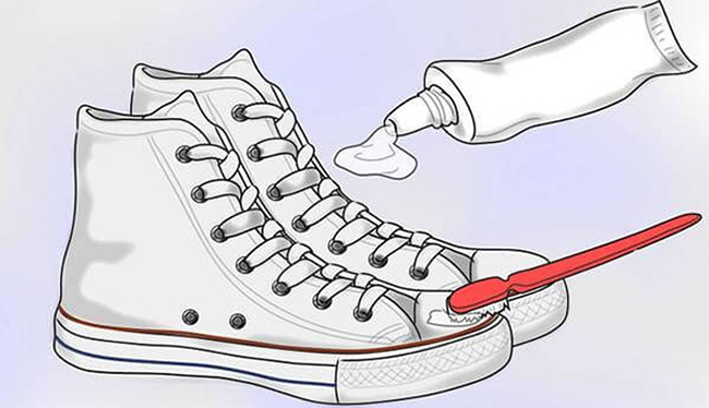 8 cách “hô biến” đôi giày bata trắng của bạn trở lại như mới