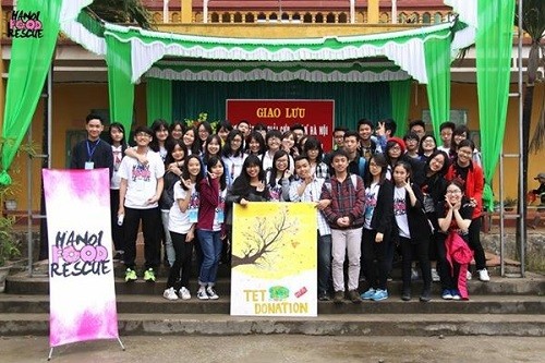 Năm 2018, Tet Donation trao 7.000 suất kẹo bánh tại trường San Sả Hồ I, thị trấn Sa Pa, Lào Cai 