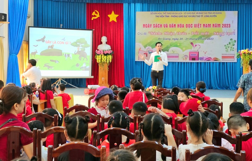 An Giang tổ chức "Ngày Sách và Văn hóa đọc Việt Nam năm 2023" với các hoạt động sôi nổi, thiết thực, bổ ích.