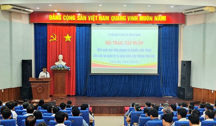 An Giang tổ chức Hội thảo, tập huấn Chuyên đề "Nhà giáo dục tiên phong và truyền cảm hứng".