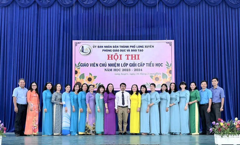Phòng Giáo dục và Đào tạo TP Long Xuyên (An Giang) tổ chức Hội thi "Giáo viên chủ nhiệm lớp giỏi" năm học 2023 - 2024.