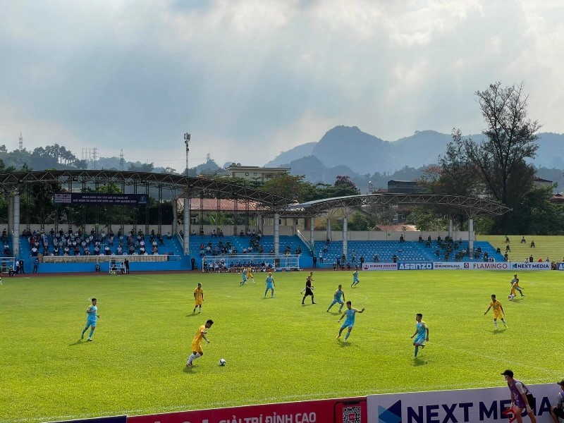 Dù phải hành quân đến đất khách, chạm trán chủ nhà Hòa Bình FC nhưng tân binh Hải Nam Vĩnh Yên Vĩnh Phúc vẫn giành được 1 điểm sau trận hòa 0-0 ngày ra quân.