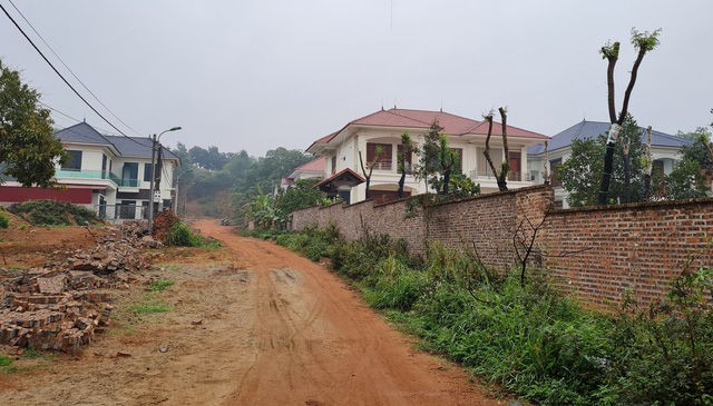 Biệt thự xây dựng trái phép tại khu vực núi Bầu, TP. Vĩnh Yên