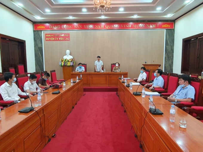 Ông Nguyễn Khắc Hiếu, Bí thư Huyện ủy Yên Lạc giải đáp những băn khoăn, vướng mắc về dự án Cụm công nghiệp làng nghề Minh Phương