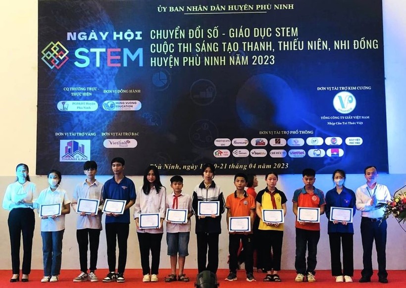 50 trường học trên địa bàn huyện Phù Ninh tham gia Ngày hội STEM