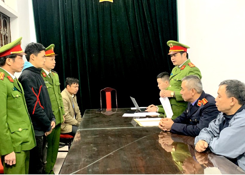Cơ quan Cảnh sát điều tra công bố lệnh bắt tạm giam đối với Hoàng Văn Sơn.
