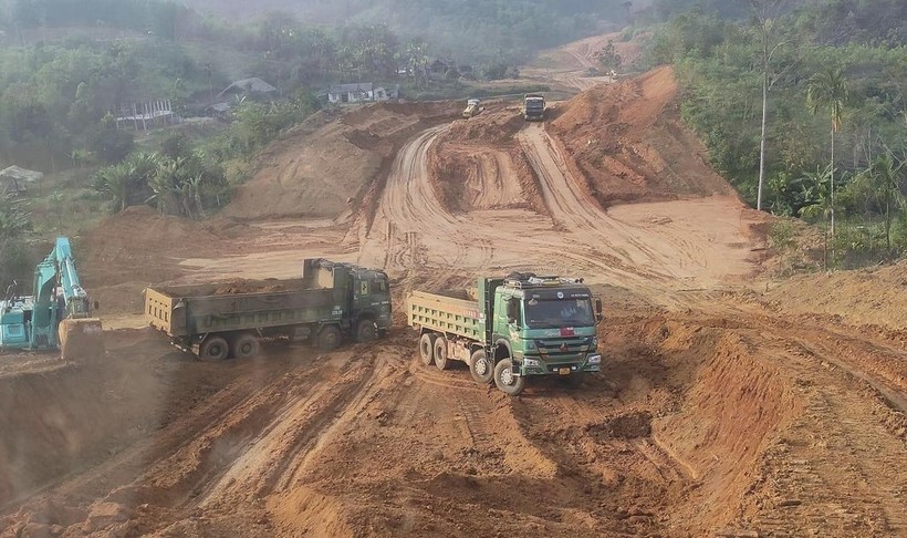 Cao tốc Tuyên Quang - Hà Giang (giai đoạn 1) đang được 2 địa phương tích cực thi công.