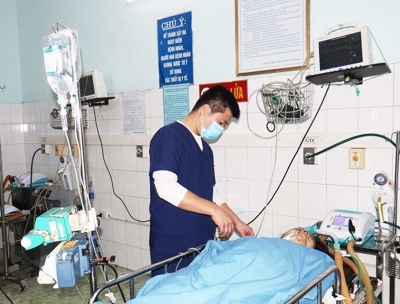 Các nạn nhân vụ tai nạn được chăm sóc tại BVĐK tỉnh Tuyên Quang.