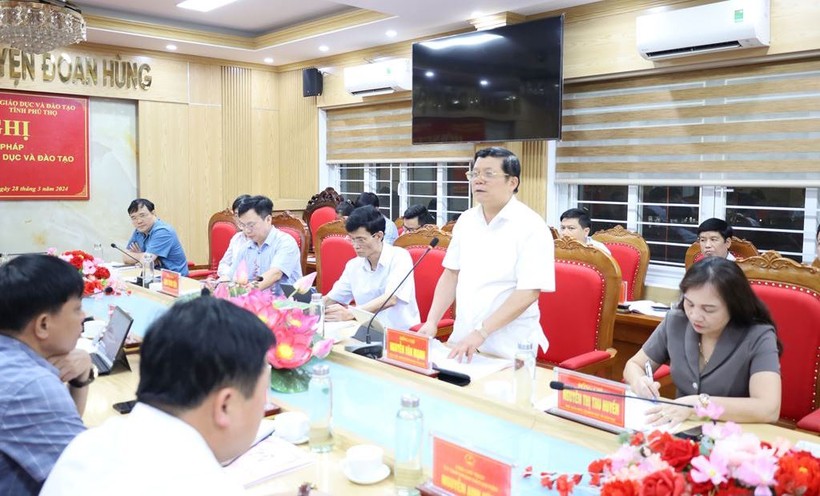 Giám đốc Sở GD&ĐT Phú Thọ Nguyễn Văn Mạnh kết luận hội nghị.