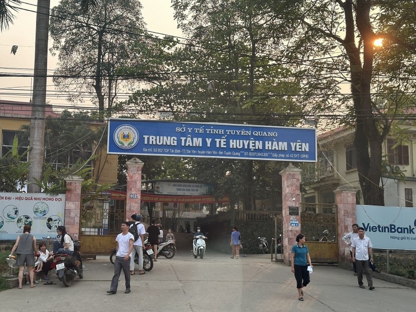 Trung tâm Y tế huyện Hàm Yên nơi các công nhân nằm điều trị.