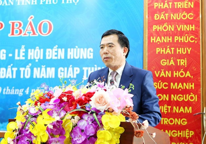 Ông Nguyễn Minh Tường - Giám đốc Sở Thông tin và Truyền thông tỉnh Phú Thọ phát biểu tại buổi họp báo.