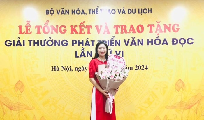 Cô Đàm Thị Hằng vinh dự đạt giải thưởng cấp bộ về Phát triển văn hóa đọc.