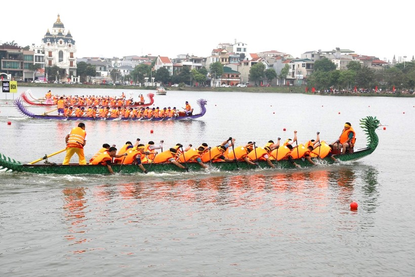 Đây là lần thứ 7, giải Bơi chải thành phố Việt Trì mở rộng được tổ chức.