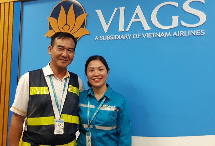 Chị Phùng Thị Ngọc đã rất nhiều lần trả lại tài sản cho hành khách bỏ quên trên máy bay.