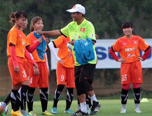 Ngoài 24 vận động viên được triệu tập lúc đầu, lực lượng đội tuyển nữ Quốc gia tiếp tục được bổ sung thêm 4 cầu thủ từ đội tuyển U19 nữ Quốc gia.