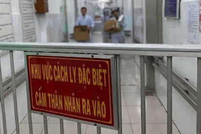 Thêm 1 người ở Vĩnh Phúc lây virus Corona nâng số ca dương tính tại Việt Nam lên 10