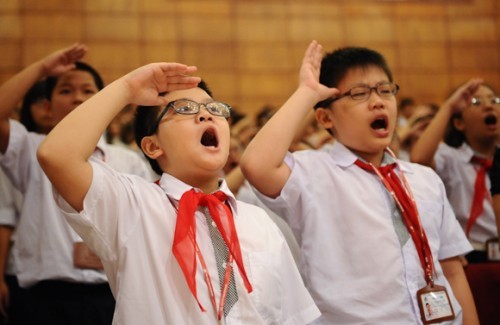 Để học sinh yêu hát Quốc ca