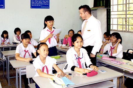 Gia Lai: Khuyến khích học sinh lớp 1, 2 làm quen với Tiếng Anh