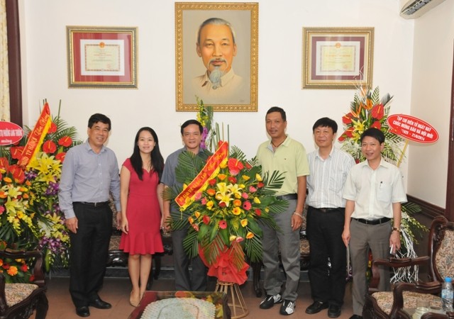 Lãnh đạo Bộ GD&ĐT chúc mừng ngày Báo chí Cách mạng Việt Nam