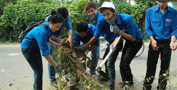 Sinh viên Trường ĐH Lạc Hồng tham dự "Tuần lễ quốc gia về nước sạch và vệ sinh môi trường" 