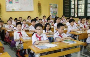 Hà Nội: Xử phạt nghiêm khắc giáo viên, HSSV sử dụng pháo trái phép