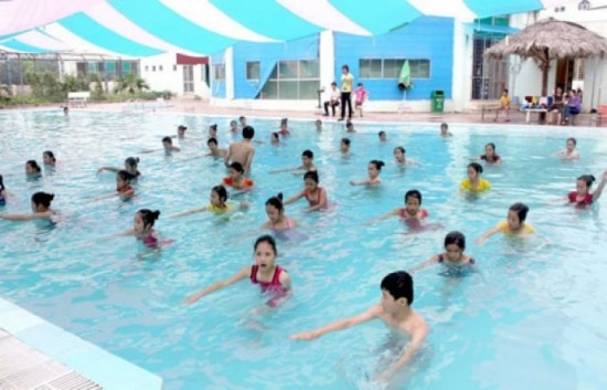 Tăng cường tổ chức học bơi, kỹ năng an toàn trong môi trường nước