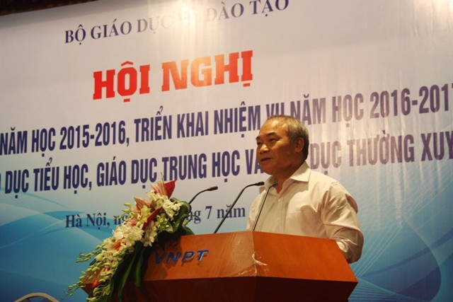 Thứ trưởng Bộ GD&ĐT Nguyễn Vinh Hiển phát biểu tại Hội nghị