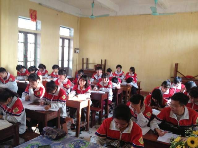 Học sinh Trường THPT Trực Ninh trong giờ học Ngữ văn