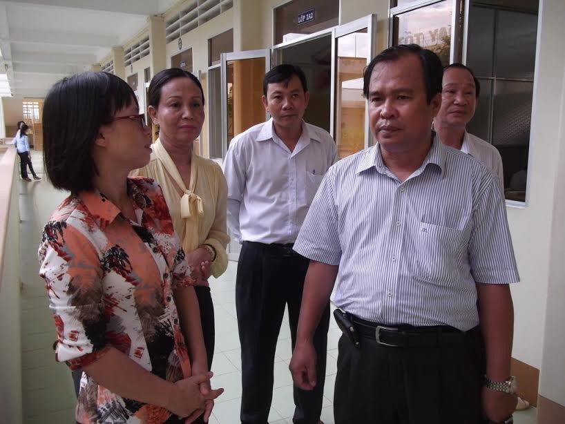 Giám đốc Sở GD- ĐT Cà Mau Nguyễn Minh Luân phát biểu tại buổi làm việc với Trường THPT Cái Nước, huyện Cái Nước