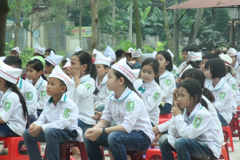 Học sinh Trường tiểu học Tống Phan (Phù Cừ, Hưng Yên)