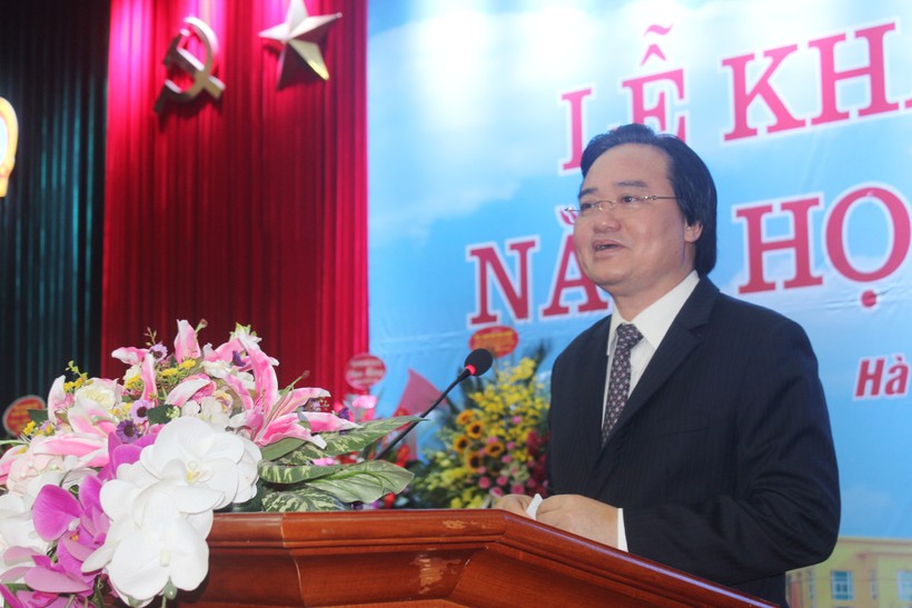 Bộ trưởng Bộ GD&ĐT Phùng Xuân Nhạ phát biểu tai lễ khai giảng