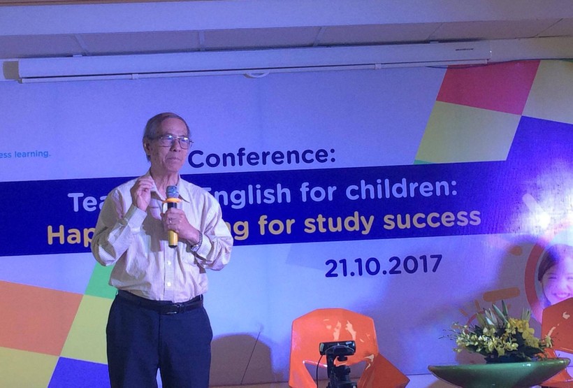 Thầy Nguyễn Quốc Hùng chia sẻ tâm huyết về dạy học tiếng Anh. 