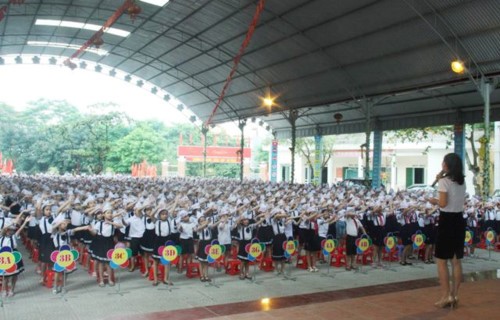 Giờ Chào cờ tại Trường tiểu học Thọ Sơn - 1 trường học có cơ sở vật chất khang trang của Phú Thọ