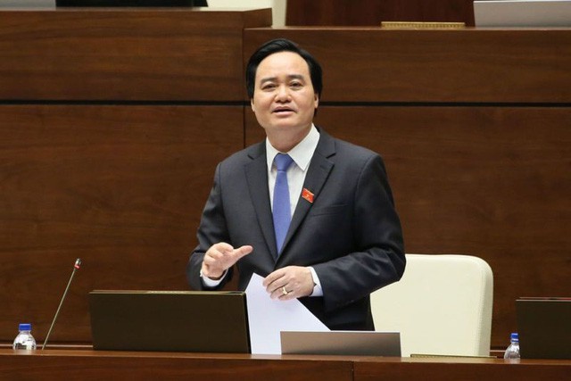 Sáng 6/6, Bộ trưởng Bộ GD&ĐT Phùng Xuân Nhạ đã đăng đàn trả lời chất vấn trước Quốc hội,