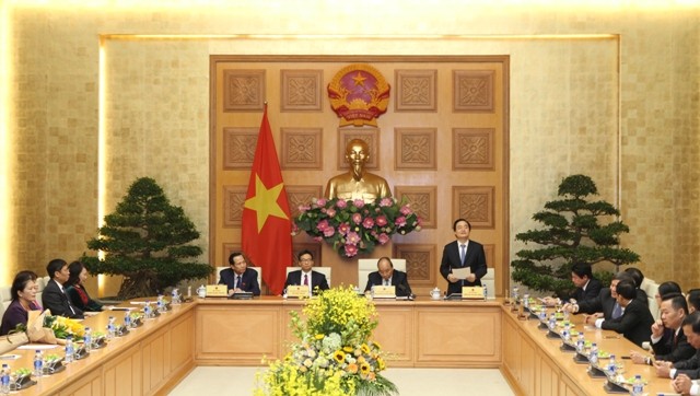 Bộ trưởng Bộ GD&ĐT Phùng Xuân Nhạ phát biểu tại buổi gặp mặt của Thủ tướng Chính phủ với các nhà giáo tiêu biểu