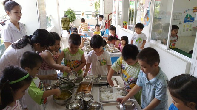 Bắc Giang “siết” an toàn thực phẩm trường học dịp lễ Tết