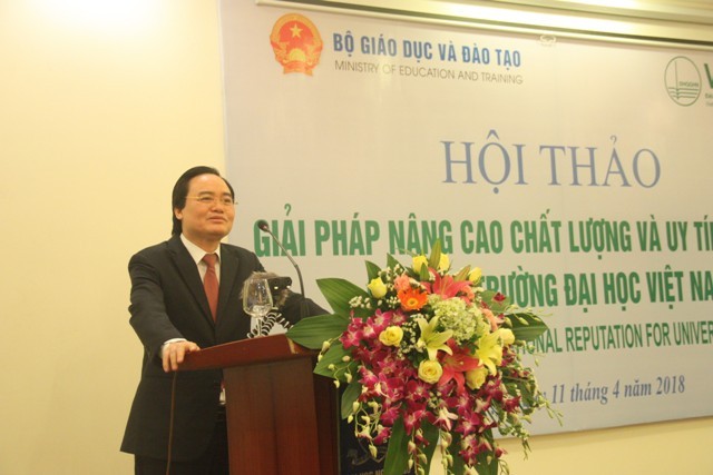 Bộ trưởng Bộ GD&ĐT Phùng Xuân Nhạ phát biểu khai mạc hội thảo