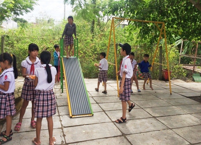 Các trường xây dựng tốt các sân chơi bãi tập cho học sinh