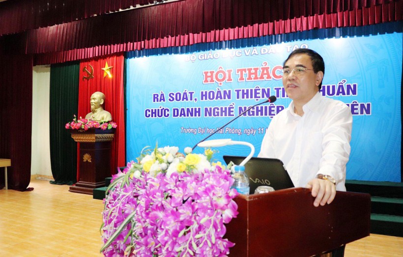 TS. Nguyễn Hải Thập - Phó Cục trưởng Cục Nhà giáo và Cán bộ quản lý giáo dục phát biểu tại hội thảo.