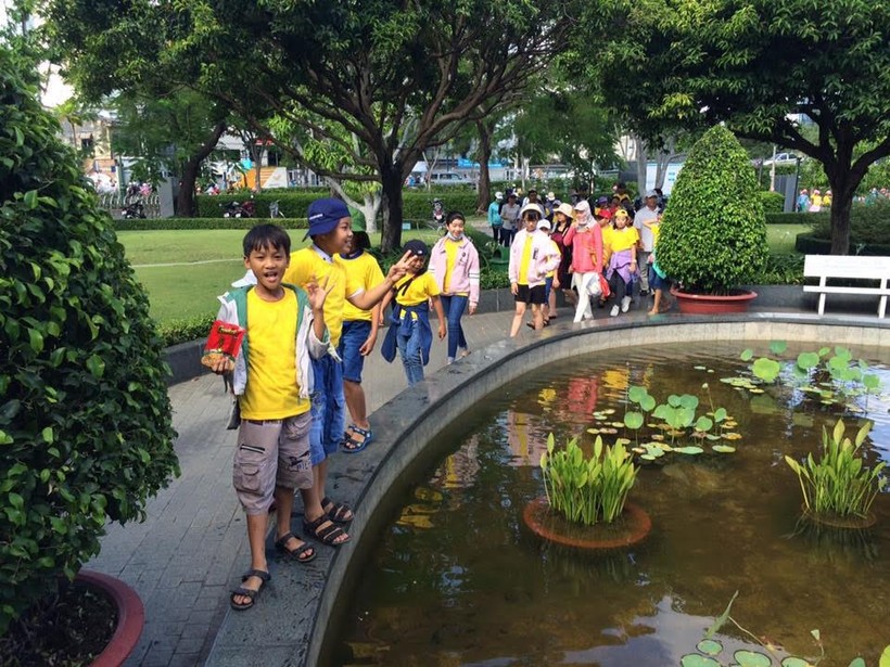 Học sinh Trường tiểu học Chu Văn An, tp Cao Lãnh tham gia hoạt động trải nghiệm tại TP Hồ Chí Minh