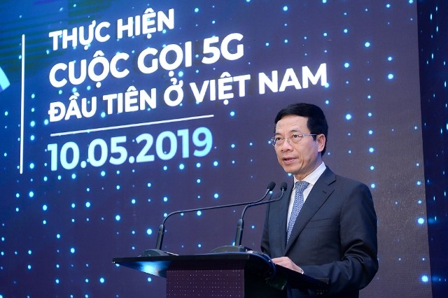 Bộ trưởng Bộ Thông tin và Truyền thông Nguyễn Mạnh Hùng: từ nay chúng ta sẽ không tiếp tục đi sau mà sẽ đi cùng nhịp với những nước đầu tiên trên thế giới.