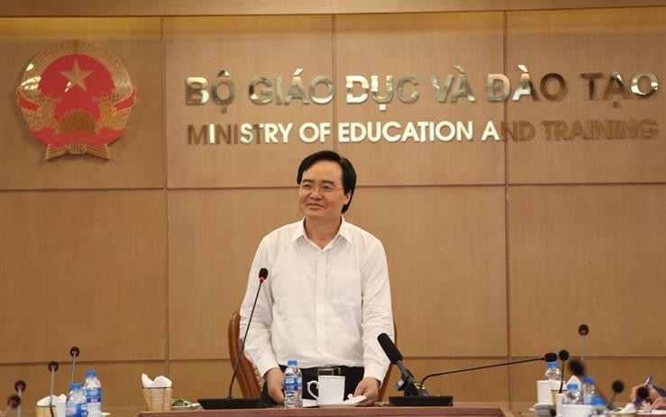 Bộ trưởng Phùng Xuân Nhạ phát biểu tại Tọa đàm
