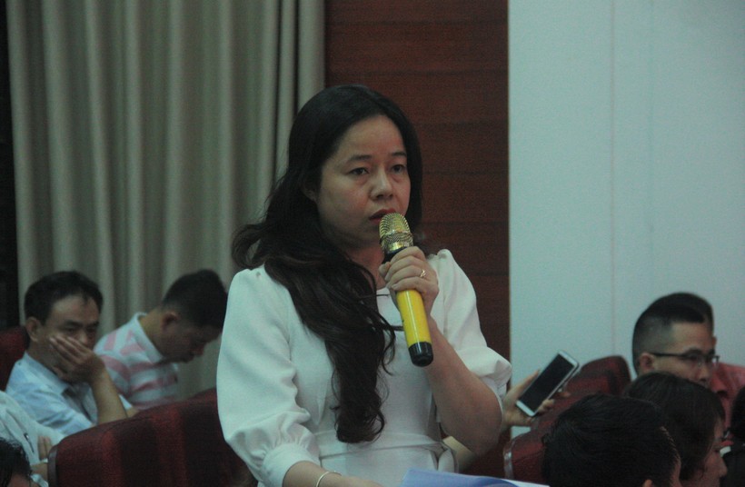 Bà Vũ Mai Lan - chuyên viên Âm nhạc, Sở GD&ĐT Hà Nội chia sẻ tại hội nghị