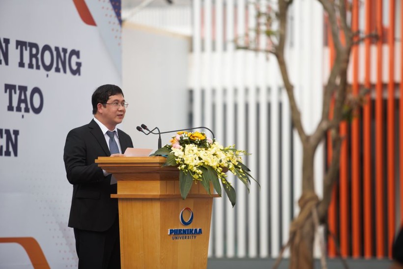 PGS.TS Phạm Thành Huy – Hiệu trưởng Trường ĐH Phenikaa phát biểu tại lễ khai giảng.
