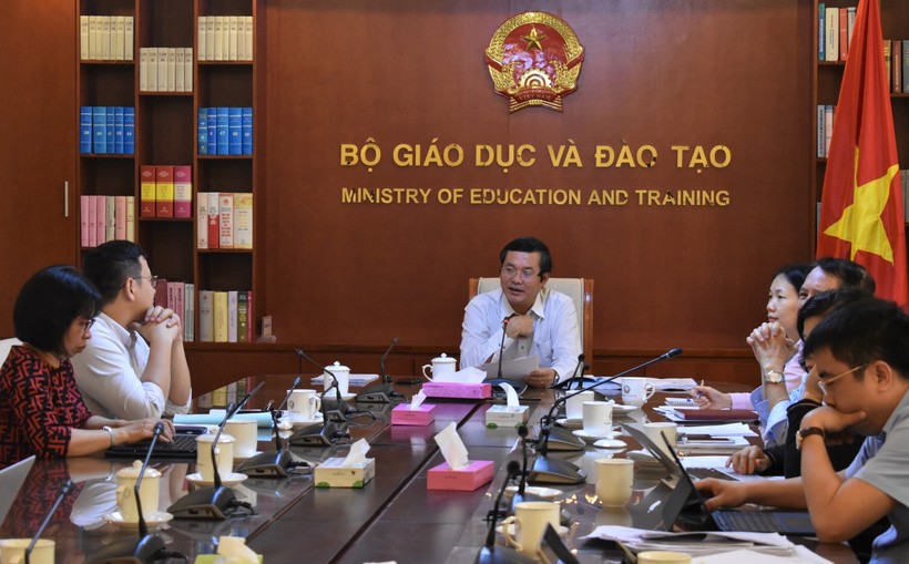 Thứ trưởng Bộ GD&ĐT Nguyễn Văn Phúc chủ trì cuộc họp kiểm tra, đánh giá tình hình thực hiện đề tài “Nghiên cứu xây dựng khung Chiến lược phát triển giáo dục và đào tạo Việt Nam giai đoạn 2021-2030”.