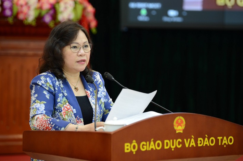 Thứ trưởng Bộ GD&ĐT Ngô Thị Minh phát biểu kết luận hội nghị.