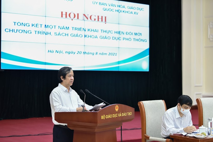Bộ trưởng Bộ GD&ĐT Nguyễn Kim Sơn phát biểu khai mạc Hội nghị.