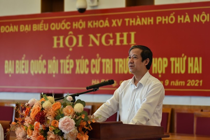Bộ trưởng Bộ GD&ĐT Nguyễn Kim Sơn phát biểu tiếp thu ý kiến cử tri tại hội nghị Đại biểu Quốc hội tiếp xúc cử tri trước kỳ họp thứ 2, Quốc hội khóa XV.