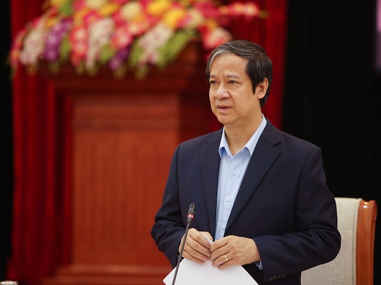 Bộ trưởng Nguyễn Kim Sơn phát biểu tại phiên họp của Ủy ban về Giáo dục và Phát triển nhân lực.