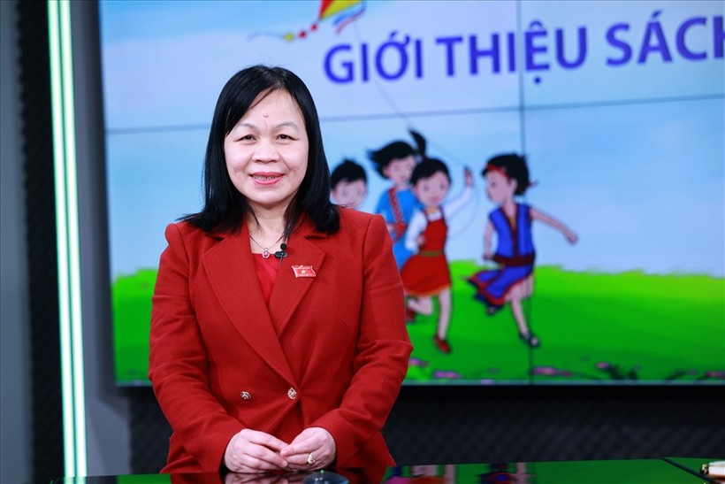 Bà Nguyễn Thị Mai Hoa - Phó Chủ nhiệm Ủy ban Văn hóa, Giáo dục của Quốc hội tại tọa đàm.